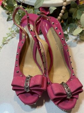 Gianni Bini Hot Pink Bow 🎀 SUEDE Slingback Heels with Silver Studs